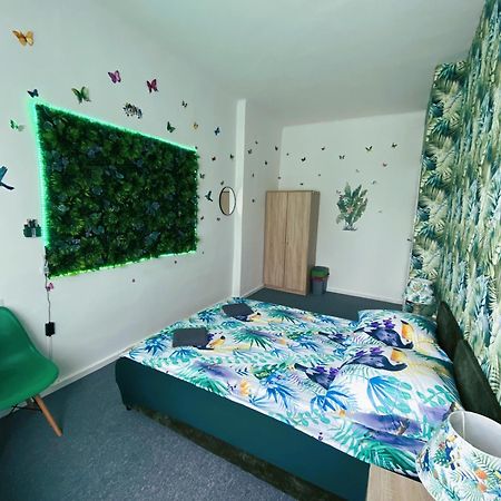 Jungle Rooms Gdańsk Exteriör bild