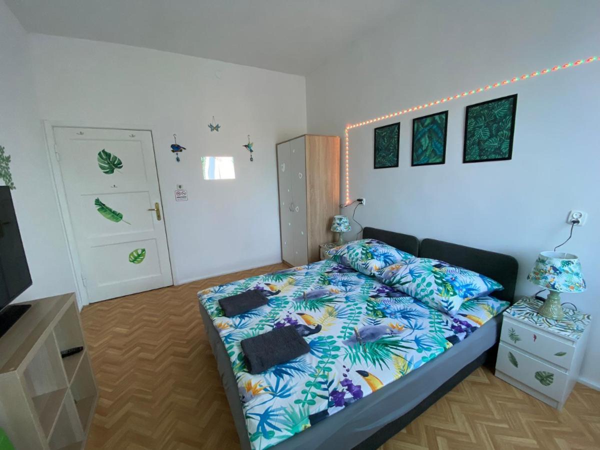 Jungle Rooms Gdańsk Exteriör bild