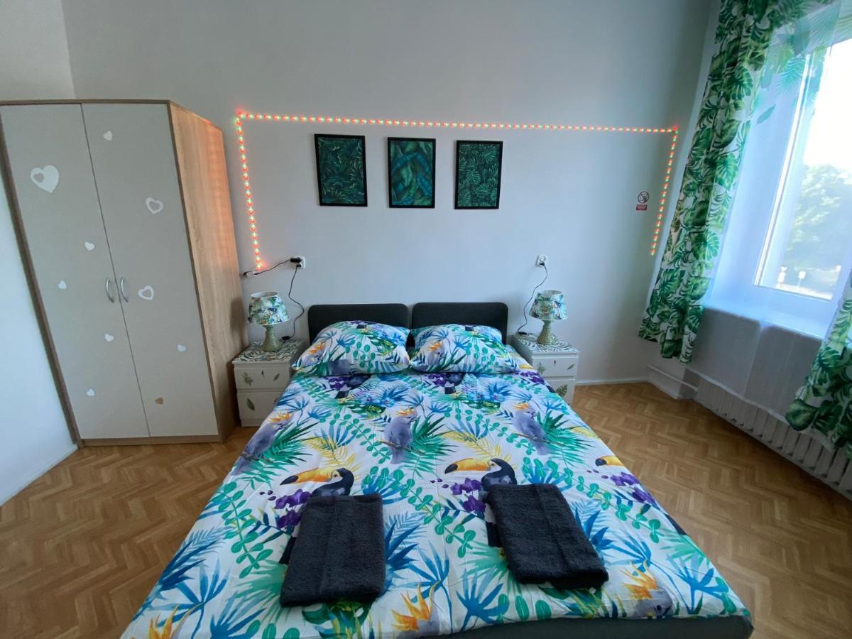 Jungle Rooms Gdańsk Exteriör bild