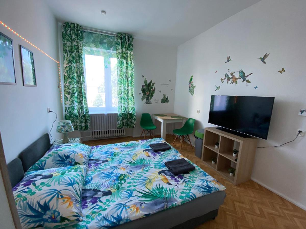 Jungle Rooms Gdańsk Exteriör bild