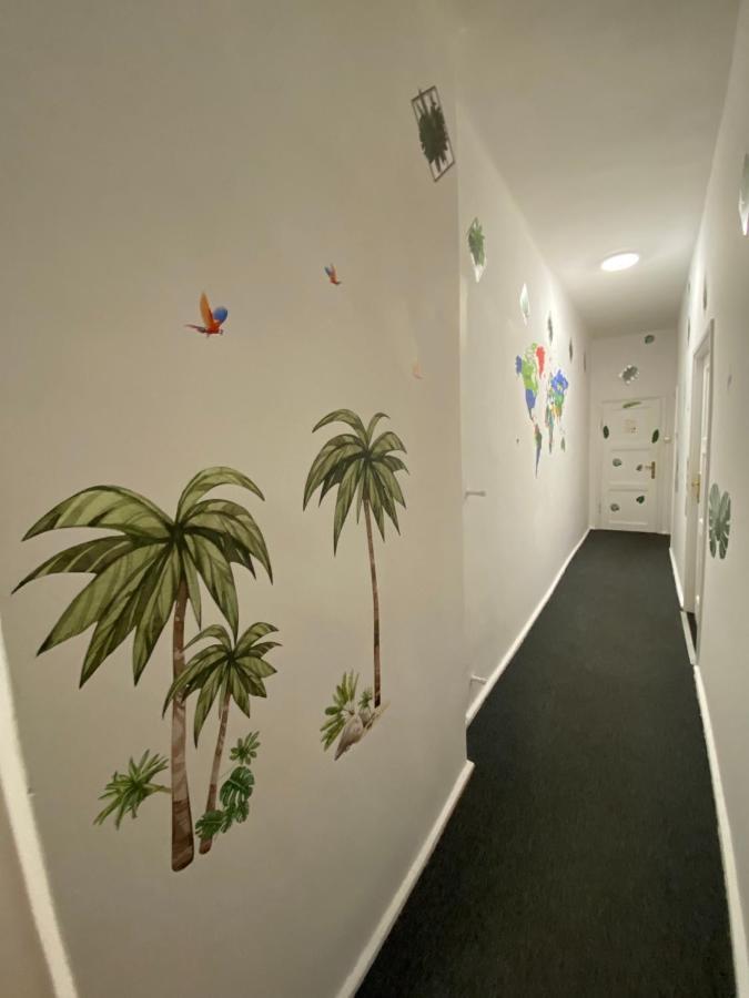 Jungle Rooms Gdańsk Exteriör bild