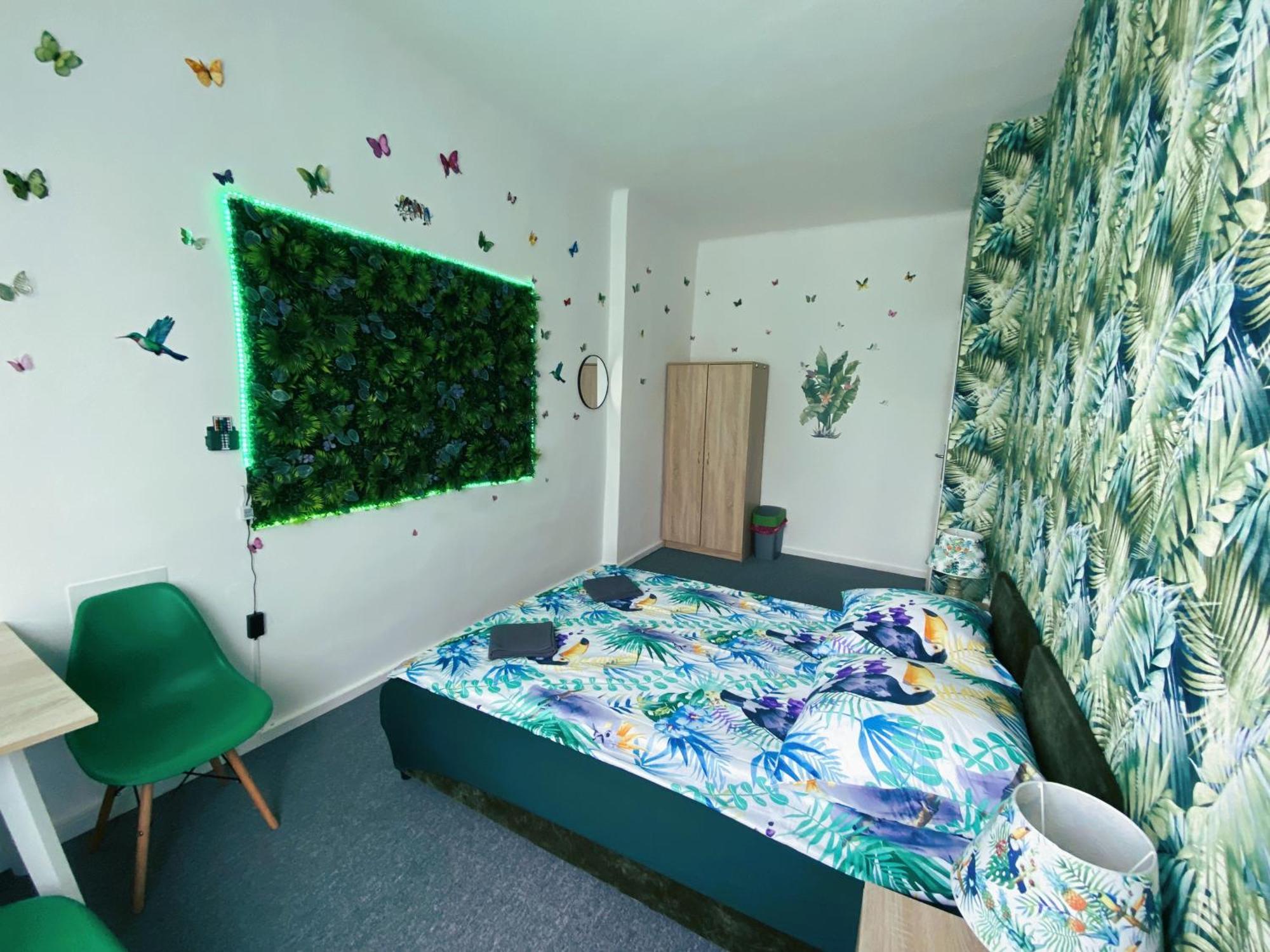 Jungle Rooms Gdańsk Exteriör bild